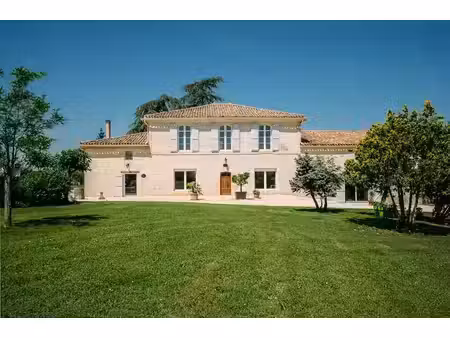 vente propriété 7 pièces 270 m² à lectoure (32700)  998 750 €
