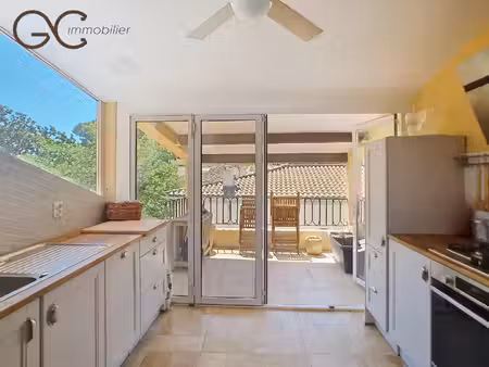 exclusivité – maison au coeur du village 5 pièces rénovée
