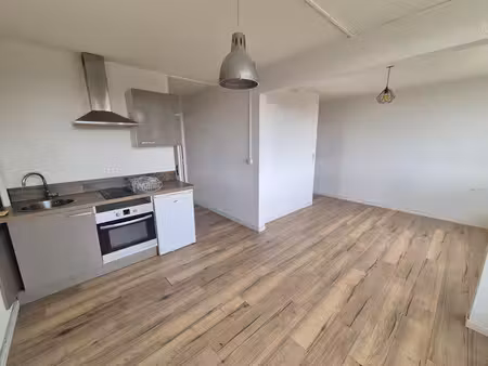 t2 egat location à l'année