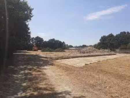 vente terrain à la garnache (85710) : à vendre / 385m² la garnache