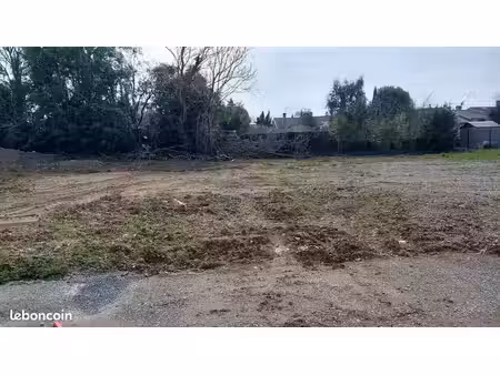 terrain centre beguey 33410