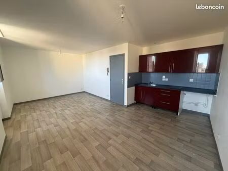 appartement t3 duplex – dinan centre historique