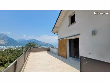 appartement duplex 2 pièces avec grande terrasse