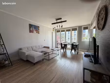 appartement meublé 92m² – 1 chambre dispo