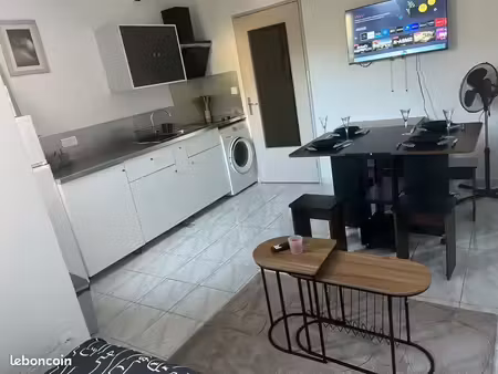 loue studio meublé