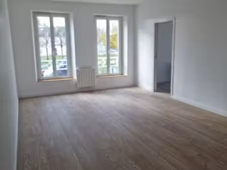 beau t3 à surgères