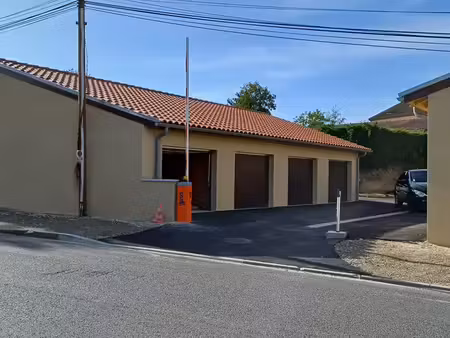 garages de 19 a 29 m2 a louer nogaro centre