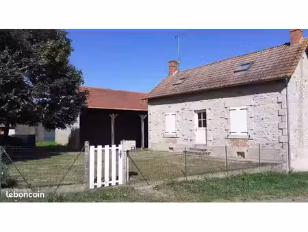 maison 2 chambres non meublé - chateaumeillant  la bidoire