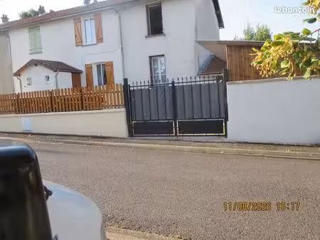 maison avec meuble