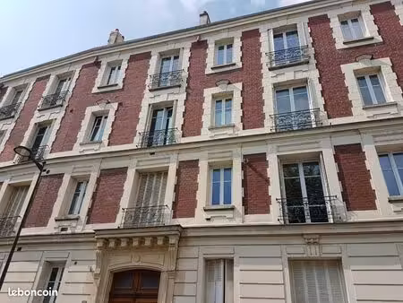f2 chantilly centre
