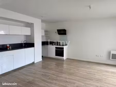appartement 3 pièces 63 m²