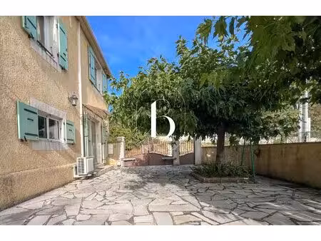 maison de village