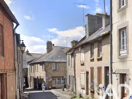 maison de ville à lassay-les-châteaux (53110)