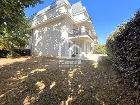 appartement verneuil-sur-seine 3 pièce(s) 64 m2 rez de jardin 204m²