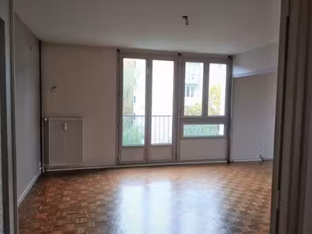 appartement f4 en residence la ferte bernard