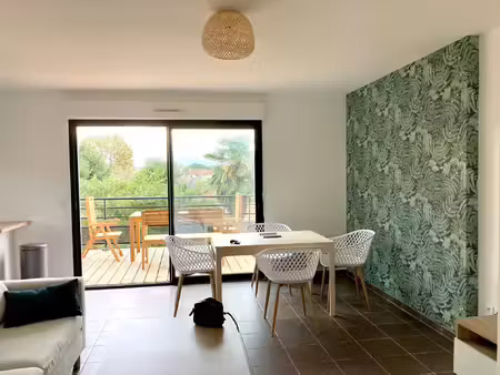 pau hippodrome - superbe t3 avec terrasse vue pyrénées et parking sous-sol