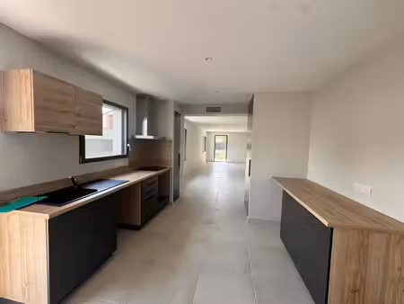 t3 dans petite residence neuve avec jardin et garage