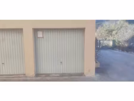 garage à louer centre ville   résidence fermée et sécurisée
