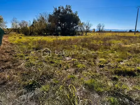 terrain viabilisé divisible et constructible avec permis accordé1553 m2 vue sur les pyréné