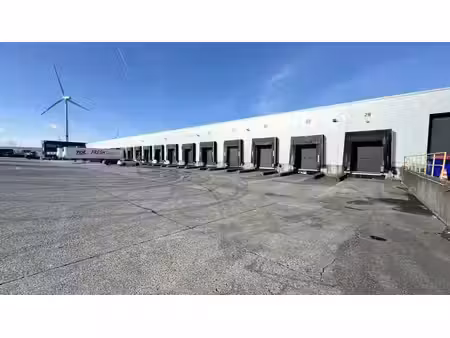 espace de stockage à louer sur site logistique à willebroek
