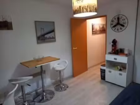 location appartement t1 meublé à nîmes (30000) : à louer t1 meublé / 18m² nîmes