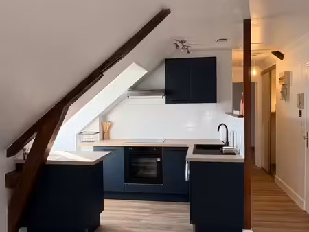 location t2 meublé rénové – 38 m² – parking – châteaugiron