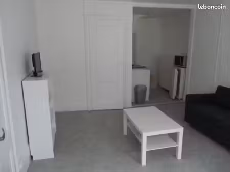 t3 meublé (2ch) idéal coloc 2 étudiant(e)s/ centre ville
