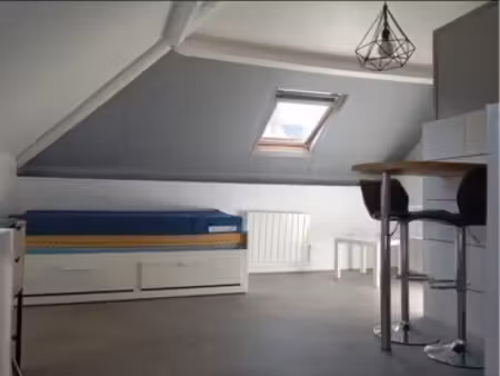 à louer studio meublé