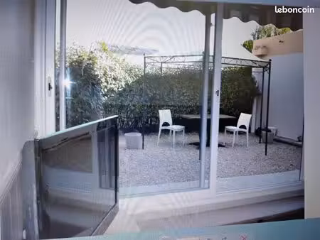 meublé équipé avec extérieur