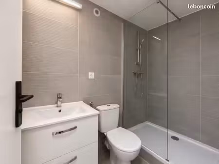 t3 dans petit immeuble avec jardin partagé