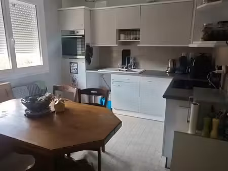 belle maison avec jardin