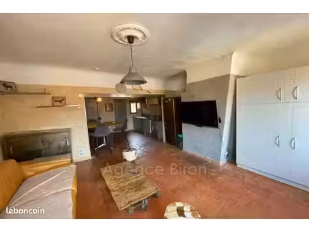 studio 1 pièce 35 m²
