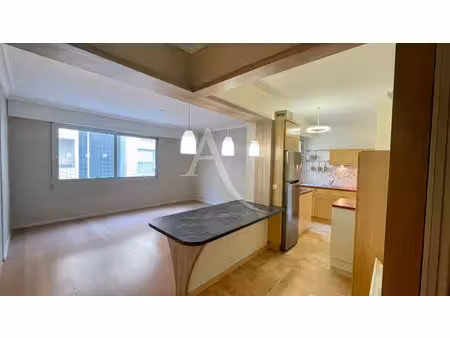 location appartement 2 pièces 52.16 m² à angers (49000)  725 €