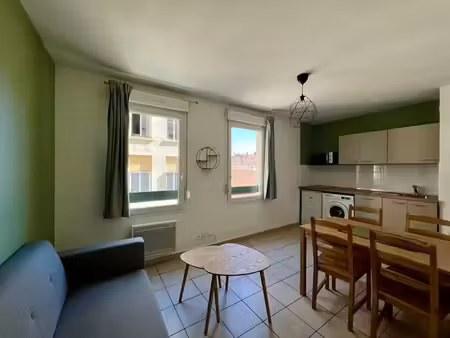 location meublée appartement 2 pièces 33.05 m² à lyon 4ème (69004)  899 €