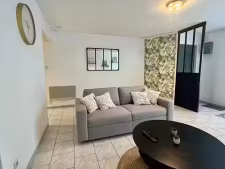 location appartement 3 pièces 82.17 m² à rochefort (17300)  850 €