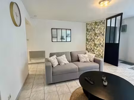 location appartement 3 pièces 82.17 m² à rochefort (17300)  900 €