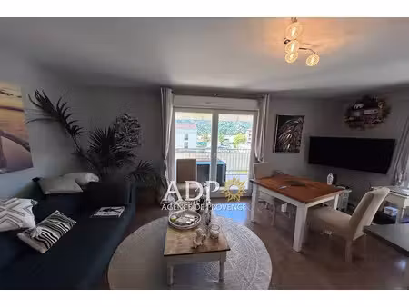 location meublée appartement 2 pièces 49.54 m² à pégomas (06580)  1 030 €