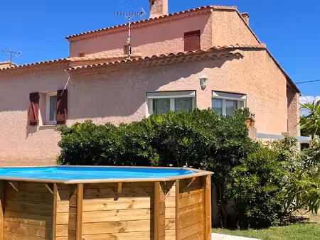 **maison individuelle 4 pièces - 3 chambres (130m²) ** jardin + piscine** stationnement & 