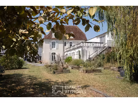 maison de caractère au coeur d'un village historique