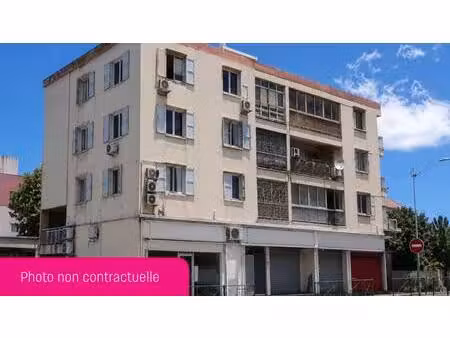 immeuble mixte 1144 m² sainte-clotilde