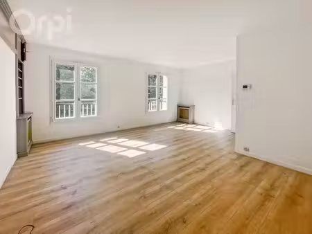 location appartement 2 pièces 59.57 m² à senlis (60300)  890 €