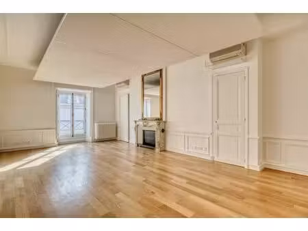 bureau 225 m² - rue royale