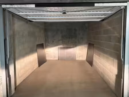 garage sous sol proche place du 30 octobre
