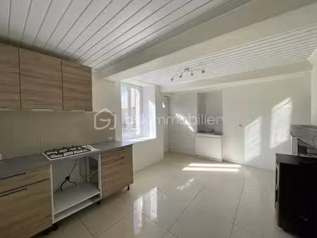 maison 60 m² - location wassy