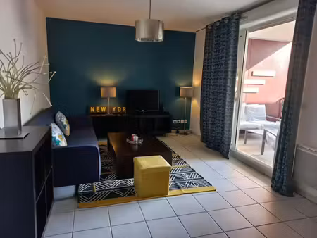 location meublée appartement 2 pièces 46 m² à marseille 2ème (13002)  1 000 €