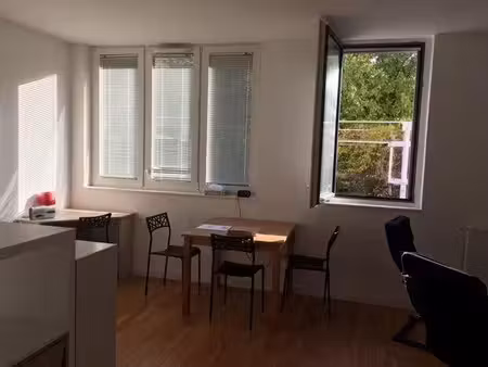 location meublée appartement 1 pièce 33 m² à paris 13ème (75013)  1 140 €