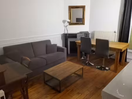 location meublée appartement 2 pièces 43 m² à paris 10ème (75010)  1 535 €