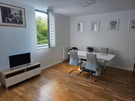 location appartement 2 pièces 45 m² à paris 13ème (75013)  1 500 €