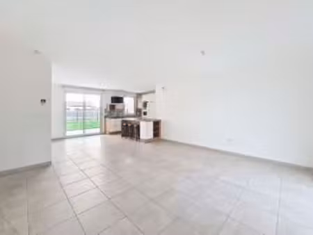 location maison à vair-sur-loire (44150) : à louer / 84m² vair-sur-loire