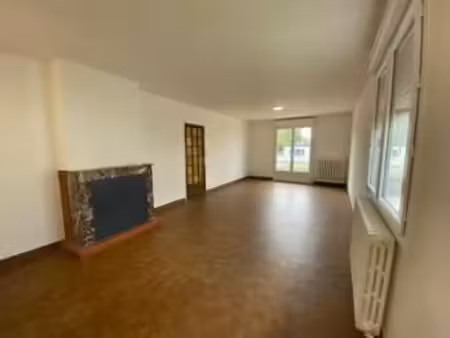 location maison à saint-berthevin (53940) : à louer / 107m² saint-berthevin